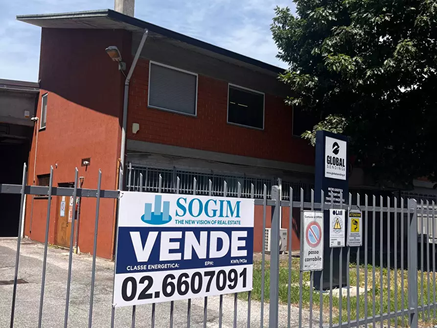Immagine 18 di Capannone industriale in vendita  in Via Staffora a Opera