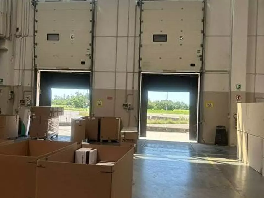 Immagine 15 di Capannone industriale in affitto  in Via Monte Bianco a Siziano