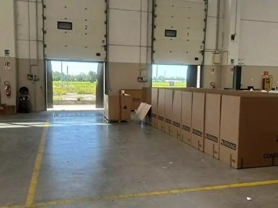 Immagine 16 di Capannone industriale in affitto  in Via Monte Bianco a Siziano