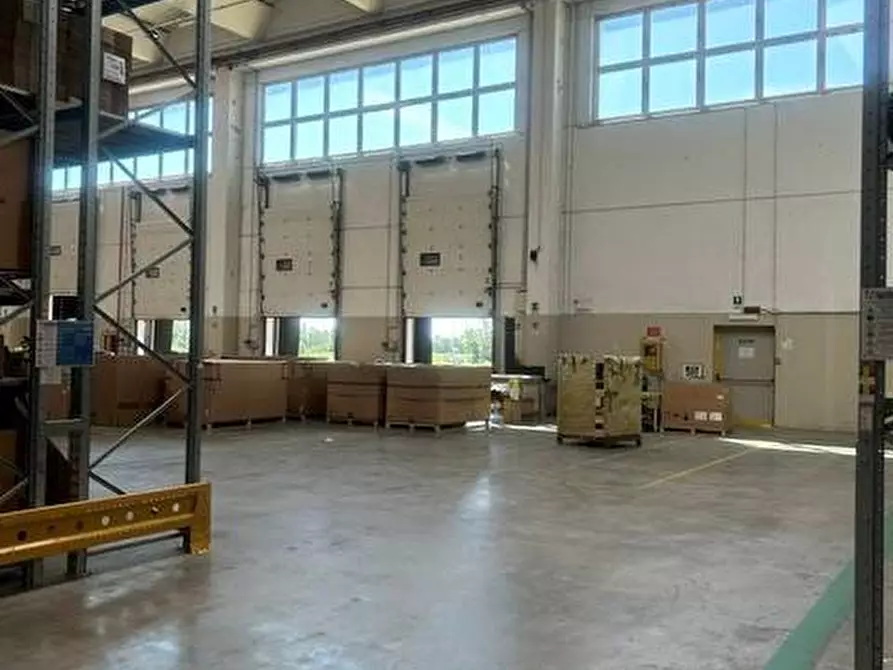 Immagine 17 di Capannone industriale in affitto  in Via Monte Bianco a Siziano