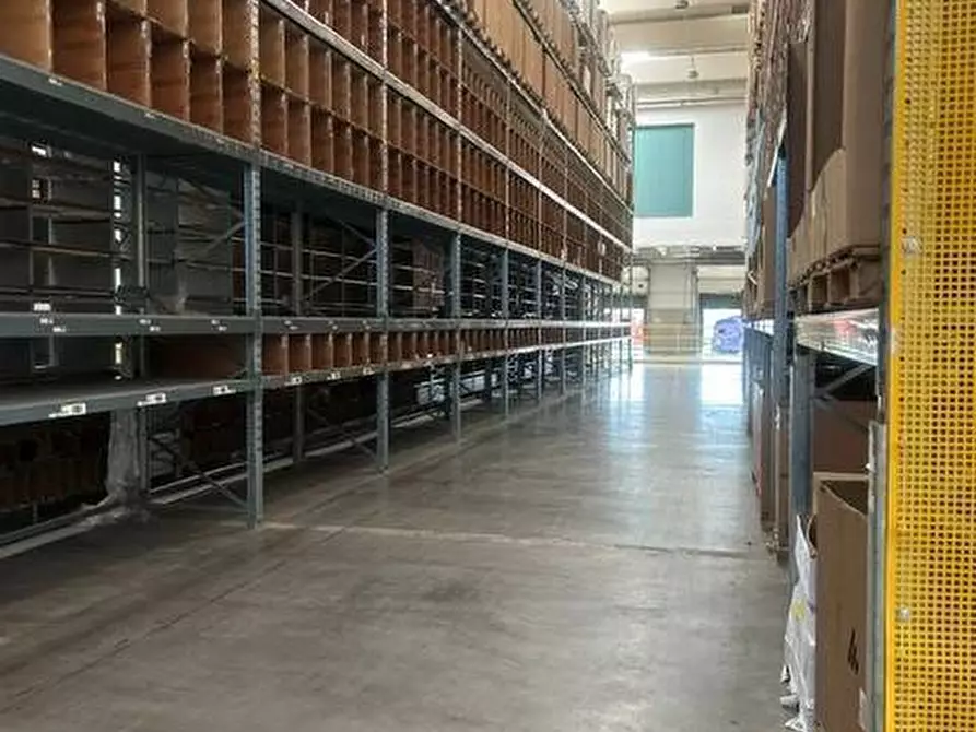 Immagine 18 di Capannone industriale in affitto  in Via Monte Bianco a Siziano