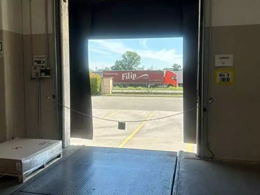 Immagine 20 di Capannone industriale in affitto  in Via Monte Bianco a Siziano