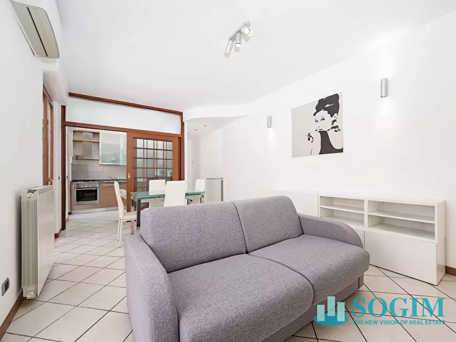 Immagine 4 di Appartamento in vendita  in Viale Lecco 7 a Como