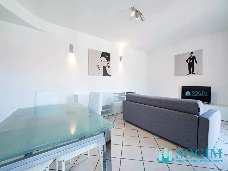 Immagine 6 di Appartamento in vendita  in Viale Lecco 7 a Como