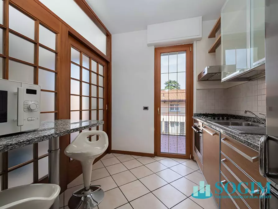 Immagine 7 di Appartamento in vendita  in Viale Lecco 7 a Como