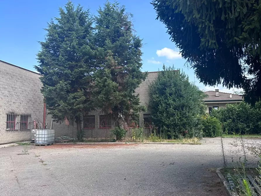 Immagine 9 di Capannone industriale in vendita  in via Presolana 7 a Lentate Sul Seveso