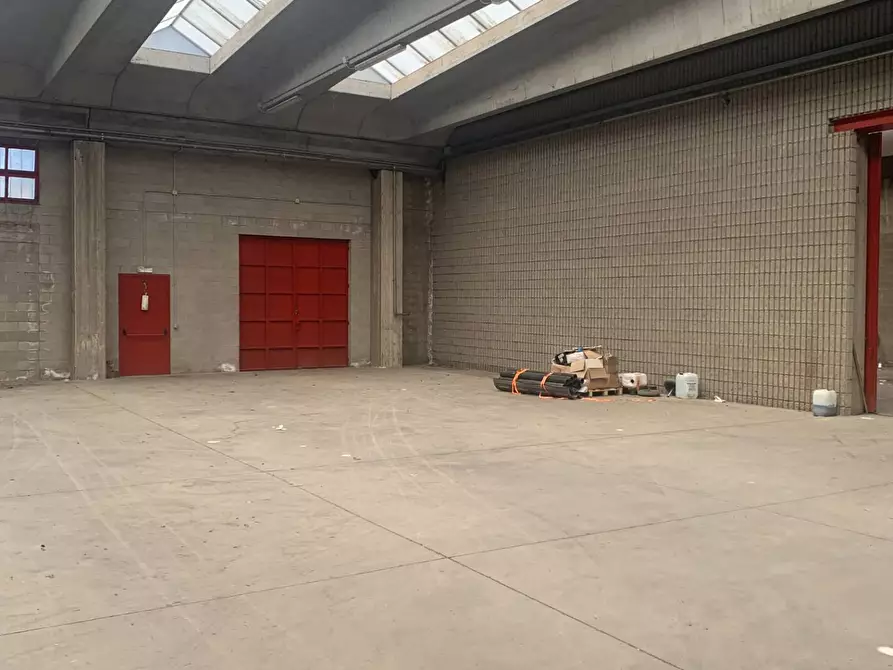 Immagine 12 di Capannone industriale in vendita  in via Presolana 7 a Lentate Sul Seveso