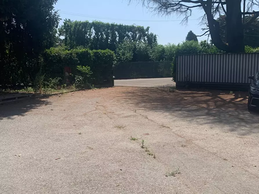 Immagine 14 di Capannone industriale in vendita  in via Presolana 7 a Lentate Sul Seveso