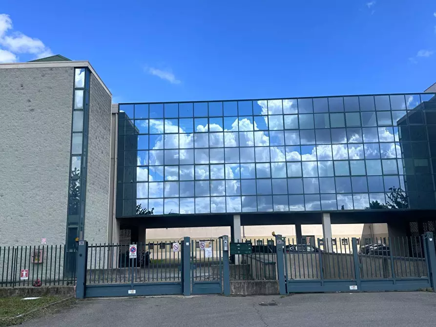 Immagine 5 di Laboratorio in vendita  in via G. Di Vittorio 26 a Bovisio-Masciago