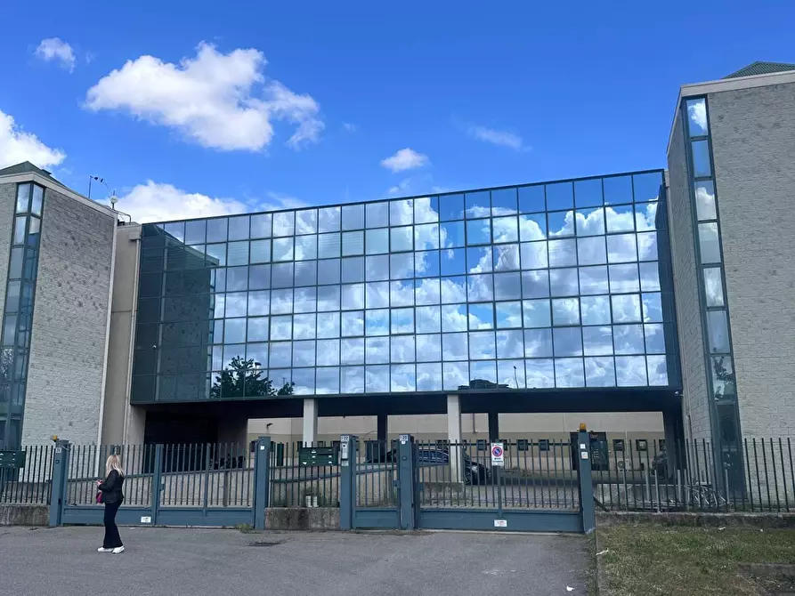 Immagine 14 di Laboratorio in vendita  in via G. Di Vittorio 26 a Bovisio-Masciago
