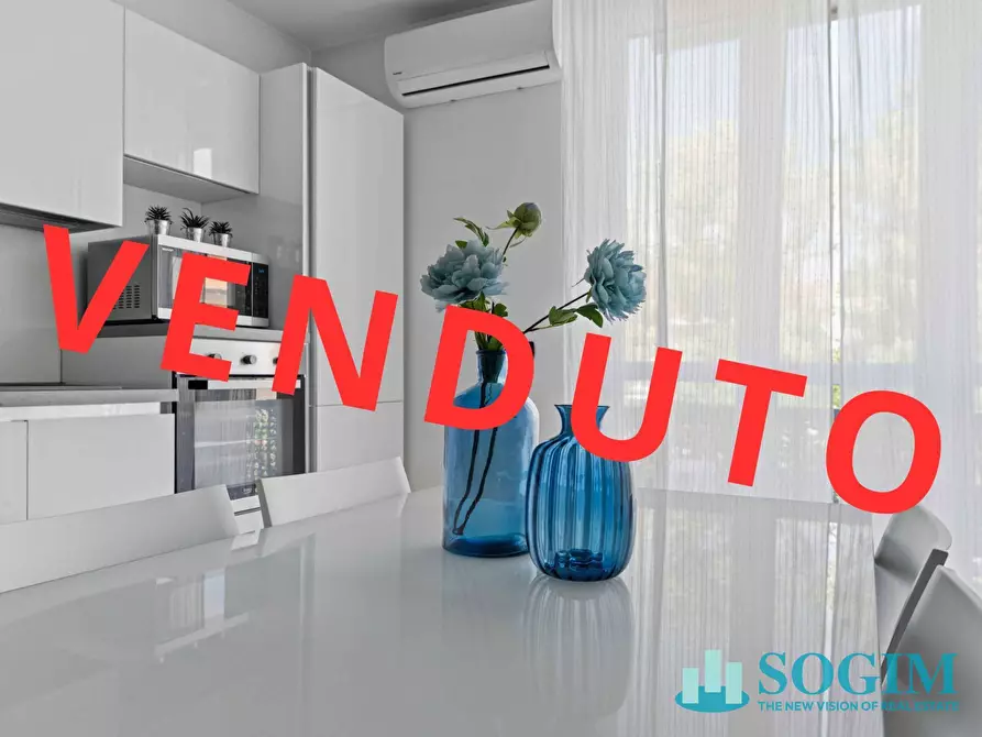 Immagine 1 di Appartamento in vendita  in viale assunta 42 a Cernusco Sul Naviglio