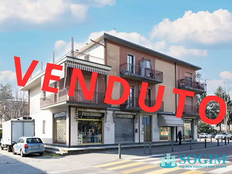 Immagine 1 di Appartamento in vendita  in VIA LEONARDO DA VINCI 102 a Cernusco Sul Naviglio