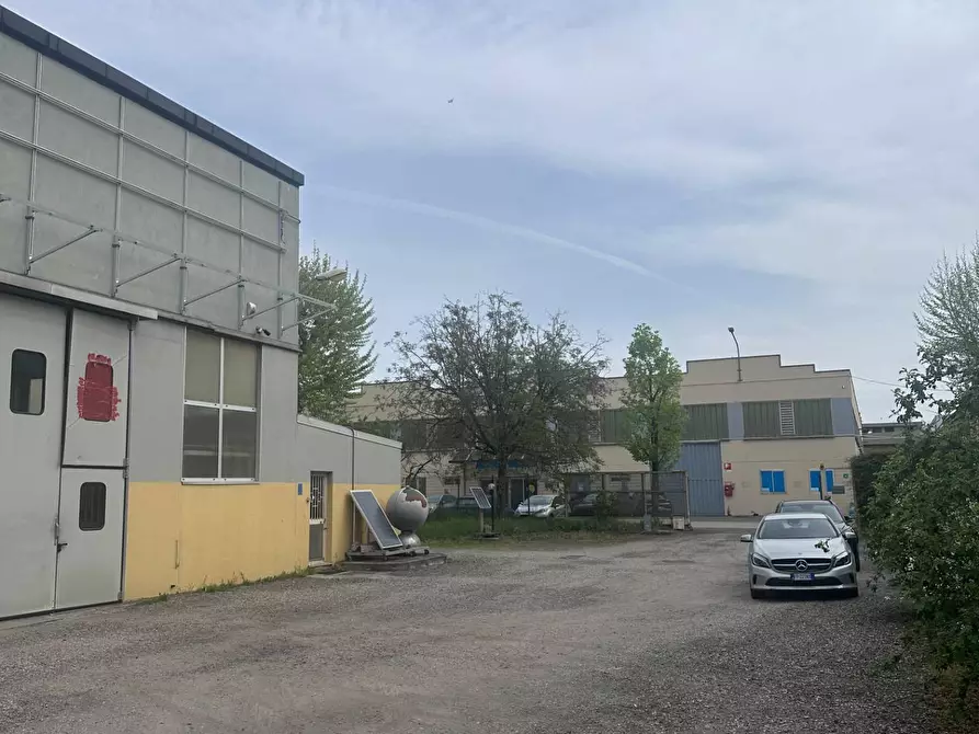 Immagine 12 di Capannone industriale in vendita  in via Dei Lavoratori 119/121 a Cinisello Balsamo