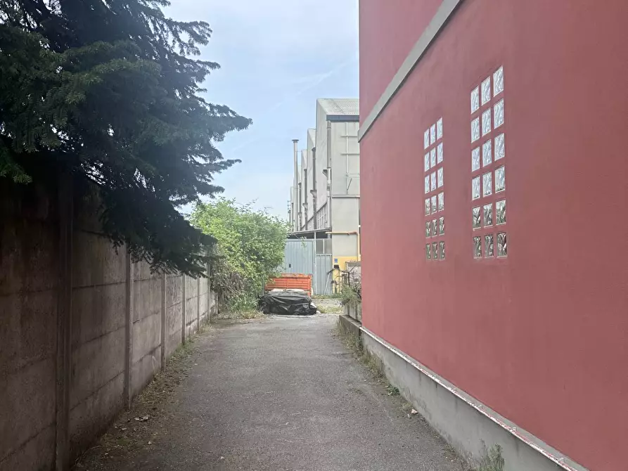 Immagine 13 di Capannone industriale in vendita  in via Dei Lavoratori 119/121 a Cinisello Balsamo