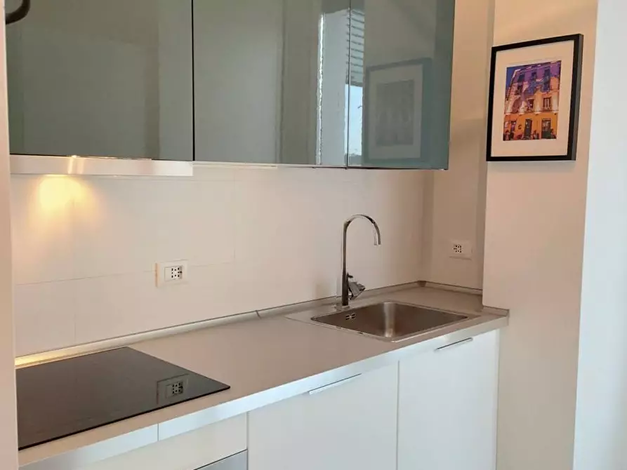 Immagine 8 di Appartamento in affitto  in Via Zara 52 a Milano