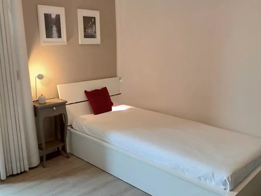 Immagine 14 di Appartamento in affitto  in Via Zara 52 a Milano