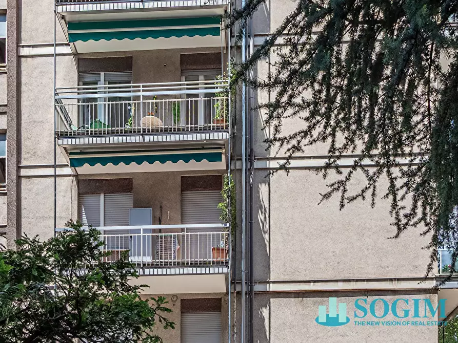 Immagine 25 di Appartamento in vendita  in via luigi guanella 4a a Como