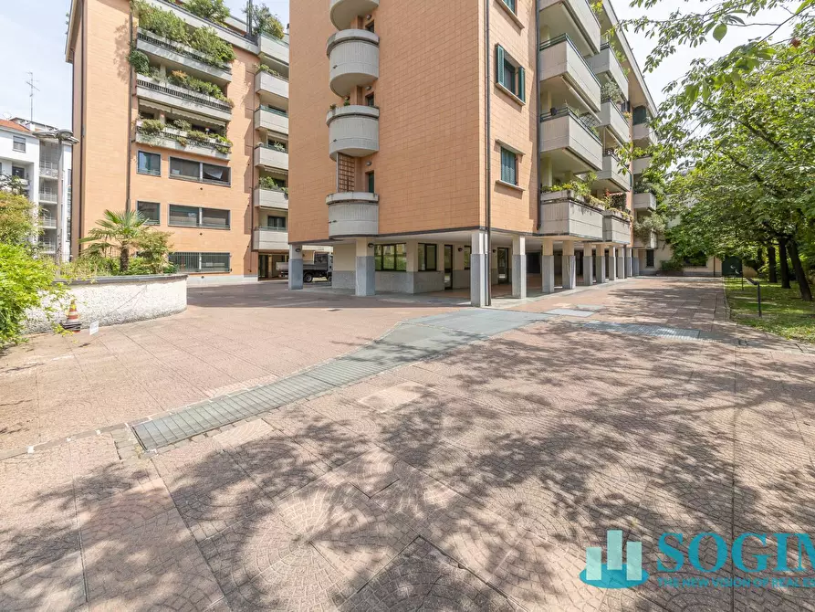 Immagine 17 di Appartamento in affitto  in via Marcona 17 a Milano
