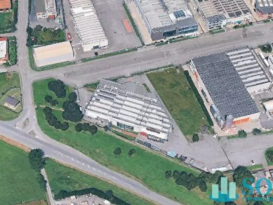 Immagine 1 di Capannone industriale in vendita  in Via Roggia Vailata 35 a Treviglio