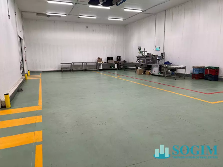 Immagine 10 di Capannone industriale in vendita  in via Galvani 14 a Pantigliate