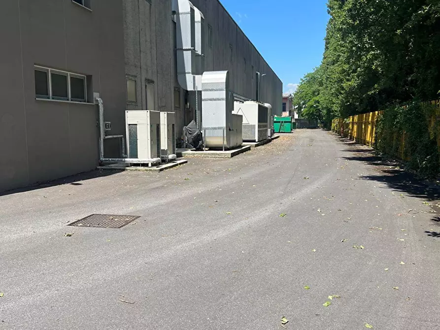 Immagine 13 di Capannone industriale in vendita  in via Galvani 14 a Pantigliate