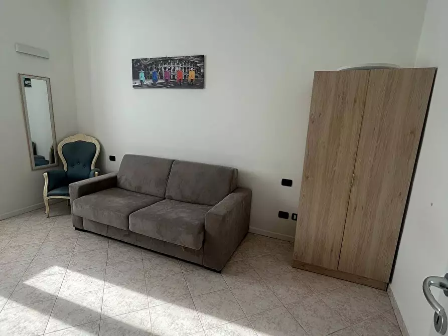 Immagine 16 di Appartamento in affitto  in Via Montegani 6 a Milano