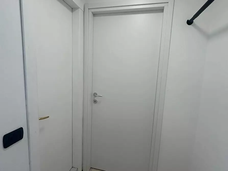 Immagine 20 di Appartamento in affitto  in Via Montegani 6 a Milano