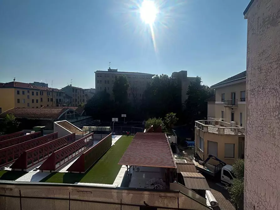 Immagine 22 di Appartamento in affitto  in Via Montegani 6 a Milano