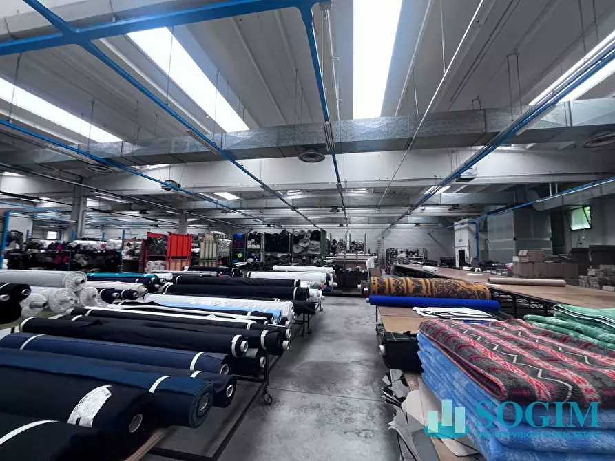 Immagine 3 di Capannone industriale in vendita  in Viale delle Industrie 4 a Lonate Pozzolo
