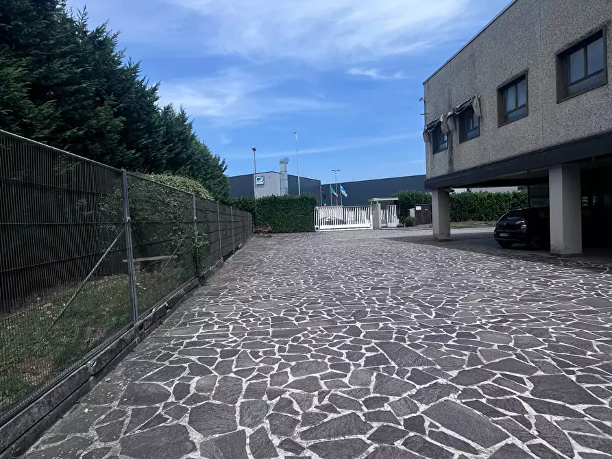 Immagine 17 di Capannone industriale in vendita  in Viale delle Industrie 4 a Lonate Pozzolo