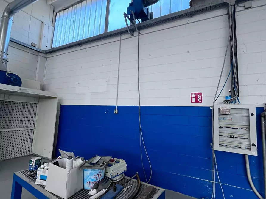 Immagine 4 di Capannone industriale in vendita  in Via Edison 2 a Zibido San Giacomo