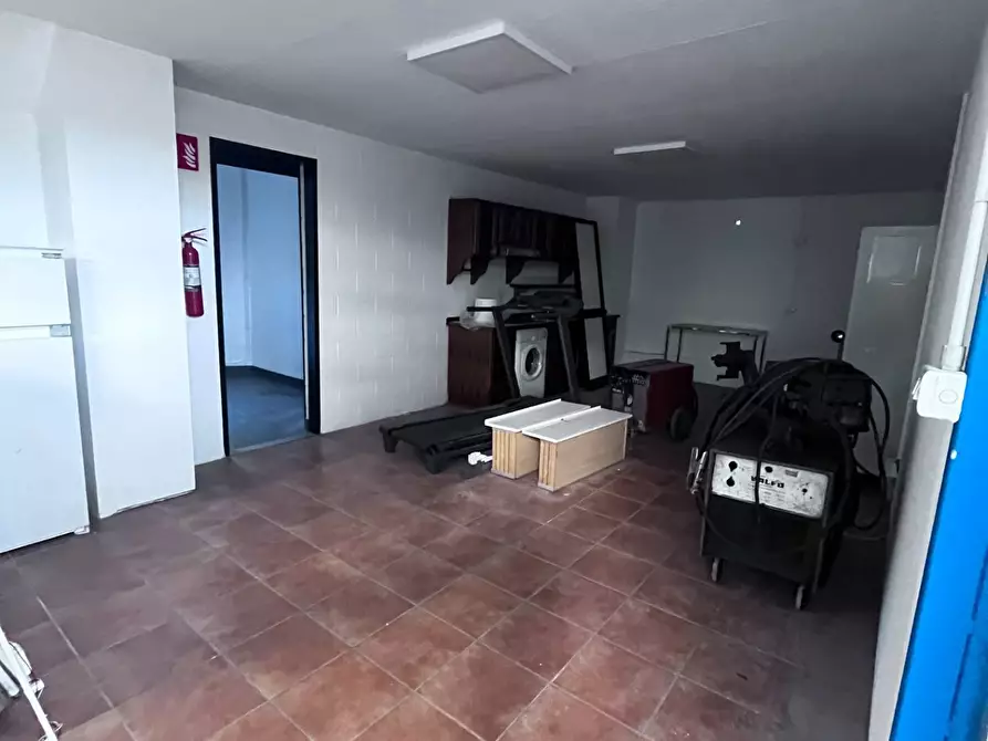 Immagine 7 di Capannone industriale in vendita  in Via Edison 2 a Zibido San Giacomo