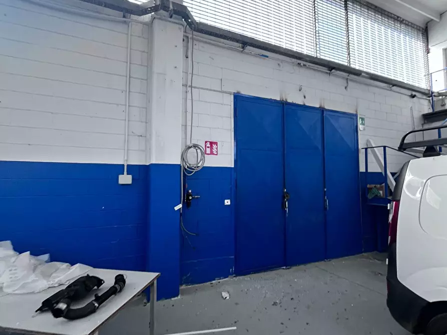 Immagine 17 di Capannone industriale in vendita  in Via Edison 2 a Zibido San Giacomo