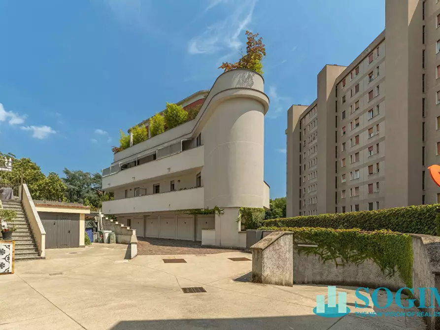 Immagine 39 di Appartamento in vendita  in Via Leonardo Da Vinci 120 a Sesto San Giovanni