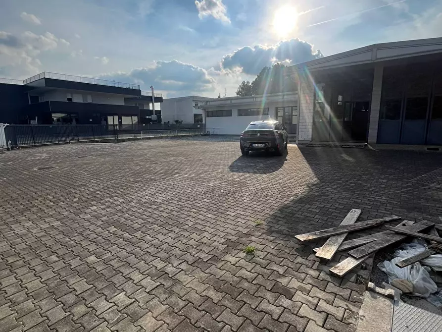 Immagine 1 di Capannone industriale in affitto  in via Enrico Fermi 1 a Meda