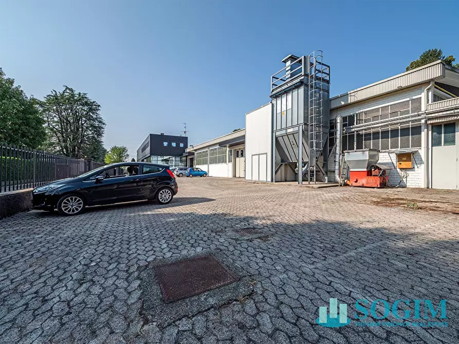 Immagine 7 di Capannone industriale in vendita  in via fugazza 12 a Inverigo