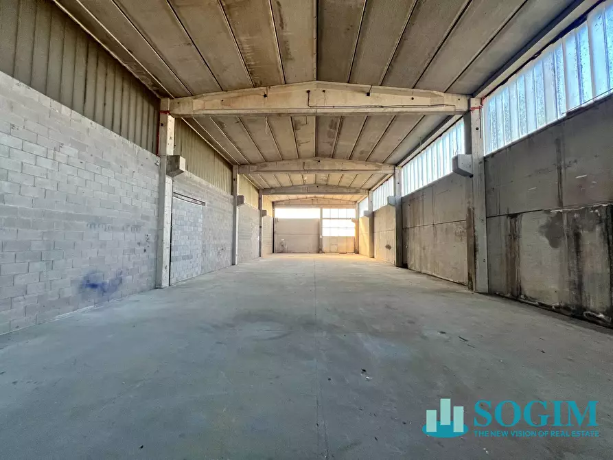 Immagine 10 di Capannone industriale in affitto  in via milano 50 a Cerano