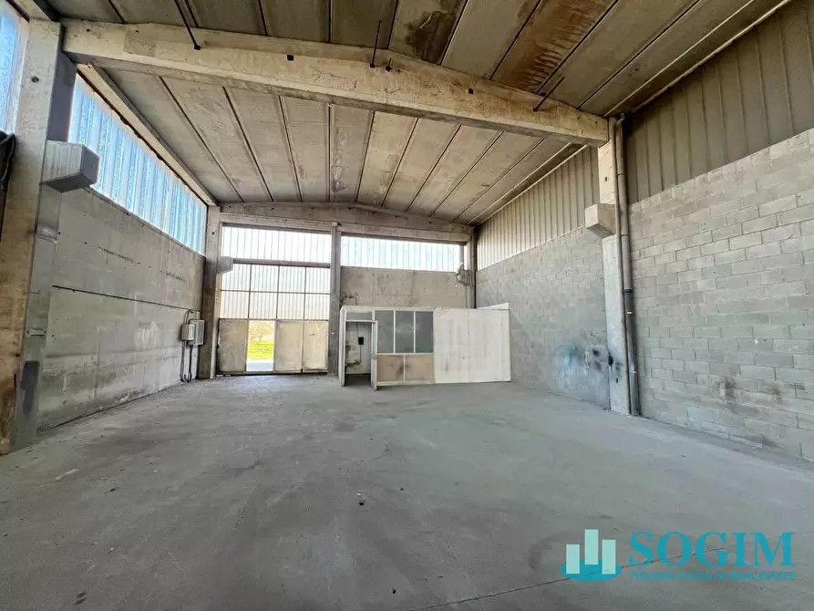 Immagine 11 di Capannone industriale in affitto  in via milano 50 a Cerano