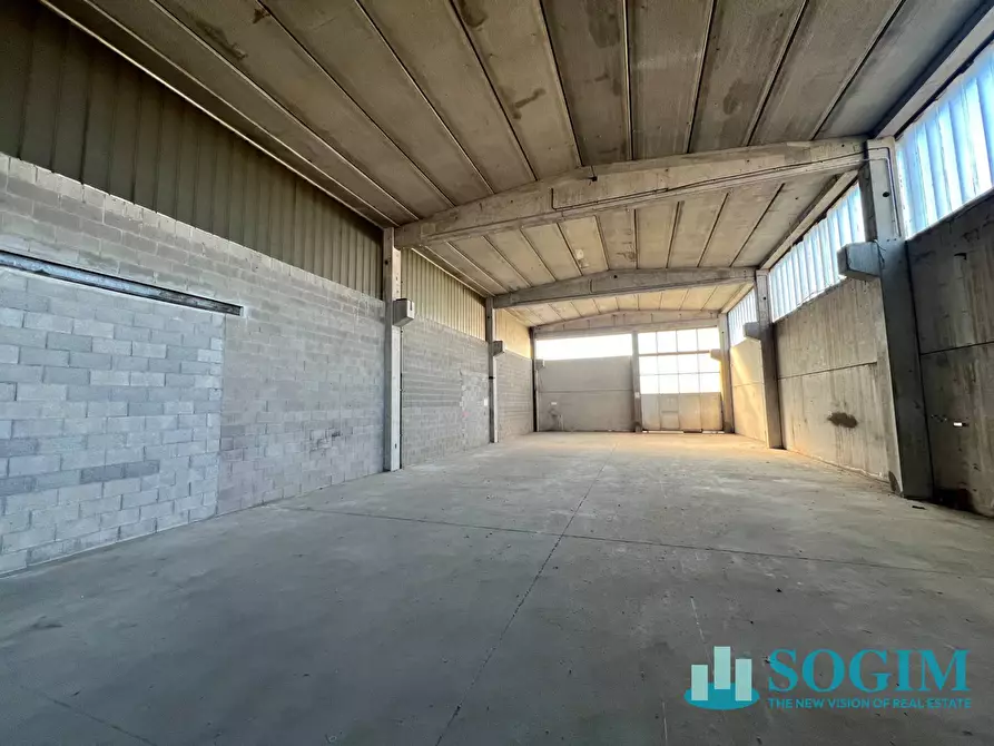 Immagine 12 di Capannone industriale in affitto  in via milano 50 a Cerano