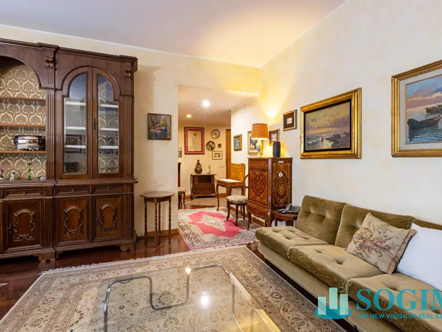 Immagine 1 di Appartamento in vendita  in via Bellini 25 a Monza