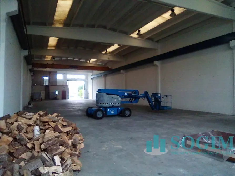 Immagine 9 di Capannone industriale in vendita  in via Edison 5 a Gudo Visconti