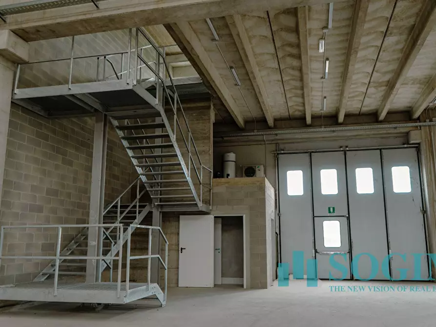 Immagine 11 di Capannone industriale in affitto  in via Delle Industrie a Lentate Sul Seveso