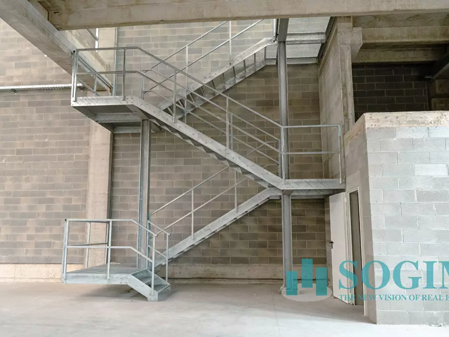 Immagine 12 di Capannone industriale in affitto  in via Delle Industrie a Lentate Sul Seveso