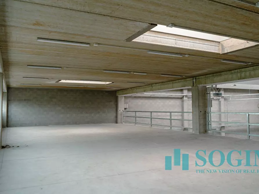 Immagine 19 di Capannone industriale in affitto  in via Delle Industrie a Lentate Sul Seveso