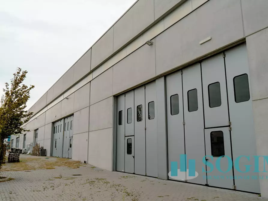 Immagine 3 di Capannone industriale in affitto  in via Delle Industrie a Lentate Sul Seveso