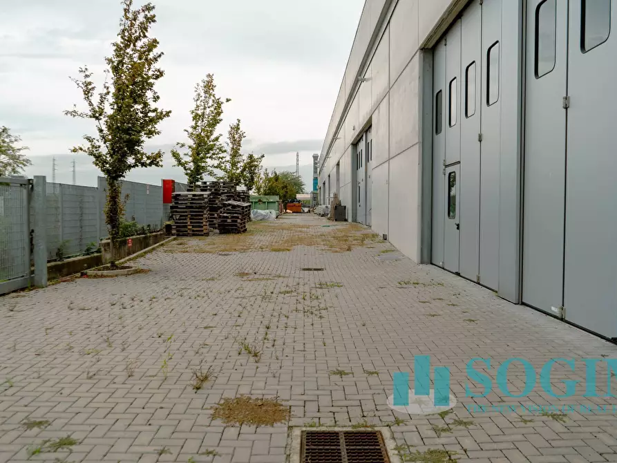 Immagine 14 di Capannone industriale in affitto  in via Delle Industrie a Lentate Sul Seveso