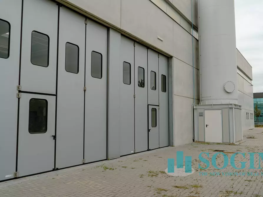 Immagine 25 di Capannone industriale in affitto  in via Delle Industrie a Lentate Sul Seveso