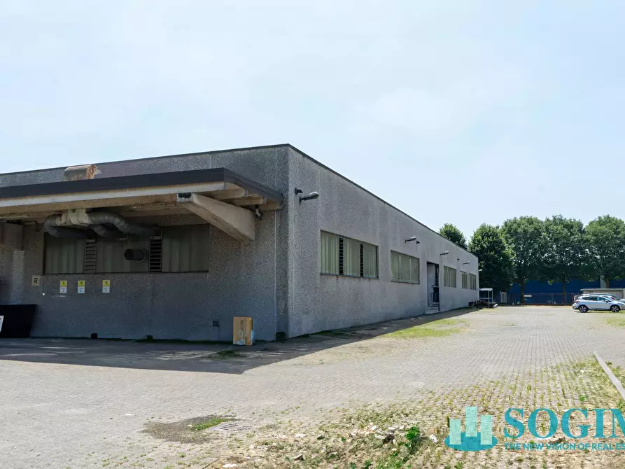 Immagine 22 di Capannone industriale in affitto  in via dell'artigianato a Carugate