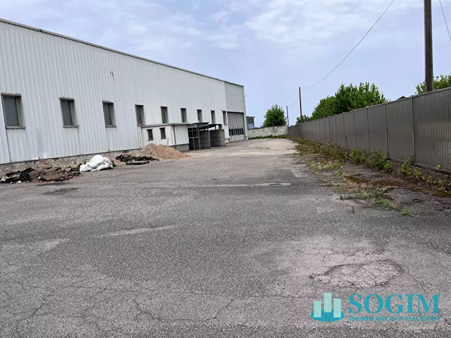 Immagine 14 di Capannone industriale in vendita  in via Dante 55 a Abbiategrasso