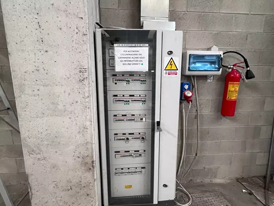Immagine 26 di Capannone industriale in vendita  in via Dante 55 a Abbiategrasso